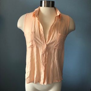 🖤SALE 🖤 NWOT Peach button up sleeveless blouse